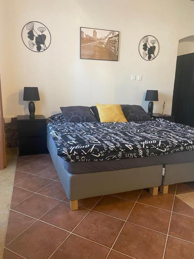 Apartmány Vila Lucia #1 Plzeň Esterno foto
