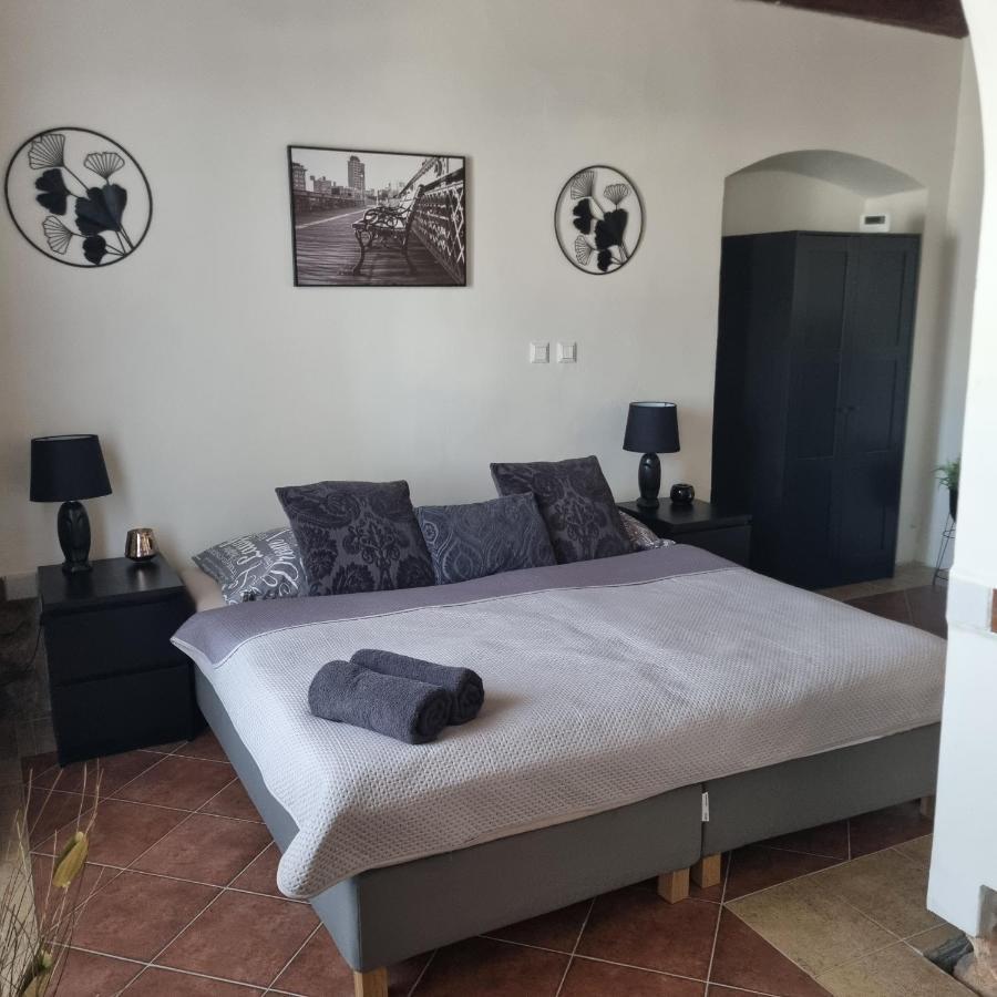 Apartmány Vila Lucia #1 Plzeň Esterno foto